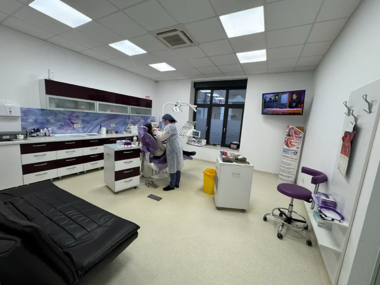 cabinet-dentist-caransebes1